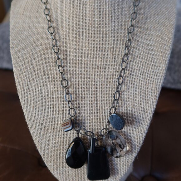 Black onyx beads and sterling silver Sherzada necklace pendant up to 18.25" - Picture 2 of 13